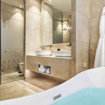 Cap St Georges & 호텔