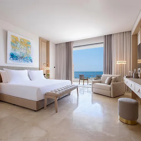 Cap St Georges & ペイヤ